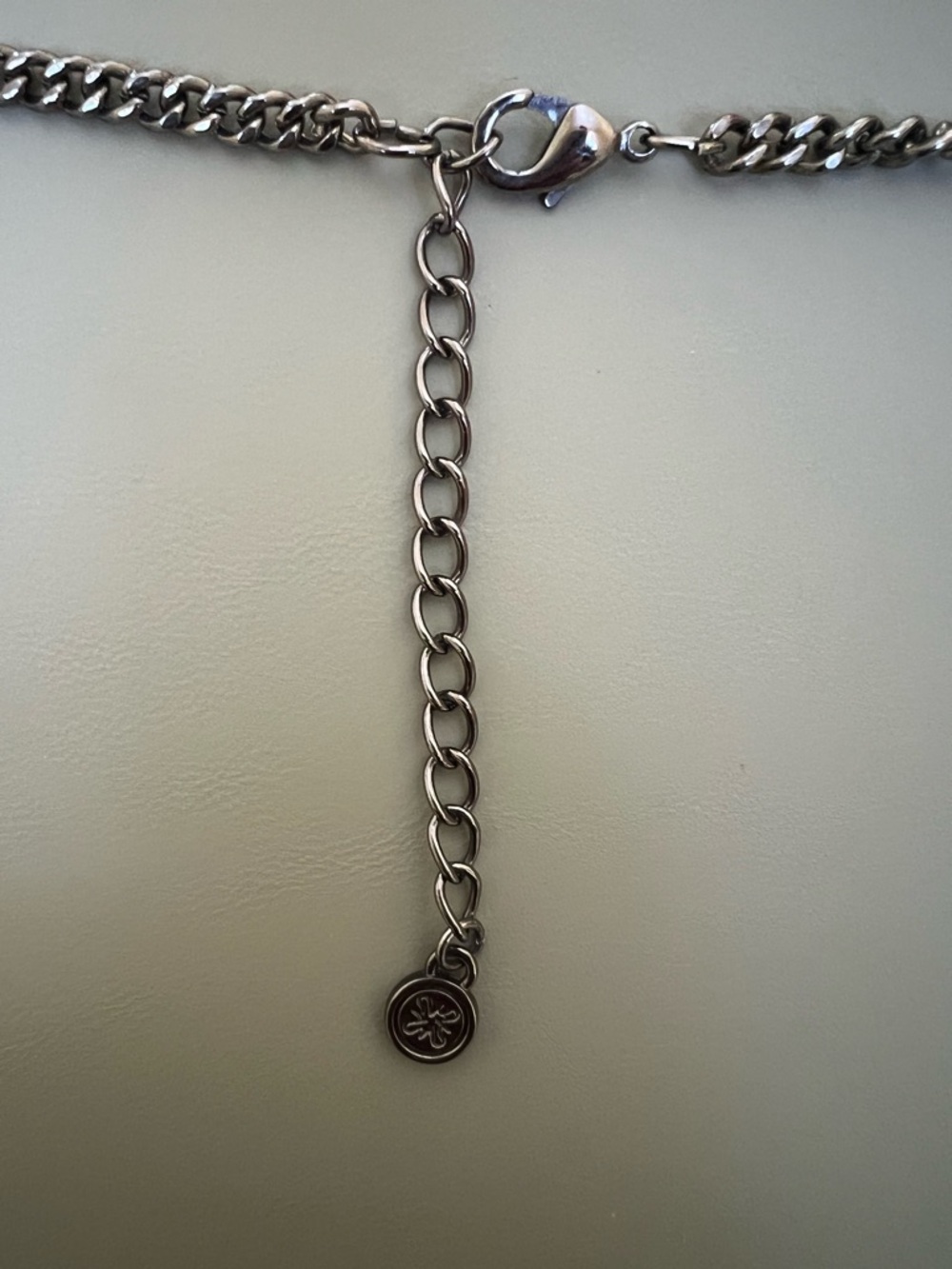Black Fringe Y-Necklace - Women Jewelry - Picture 3 of 3